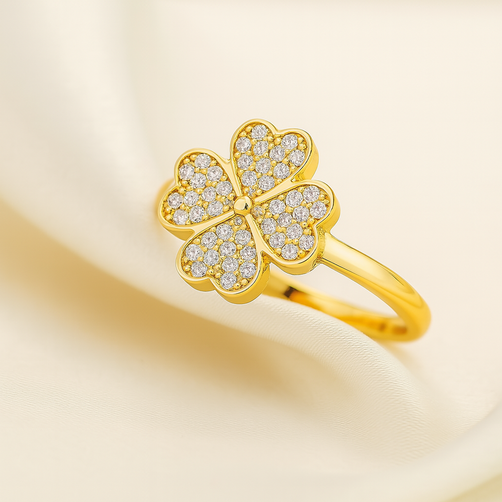 Clover-Shaped Diamond Ring