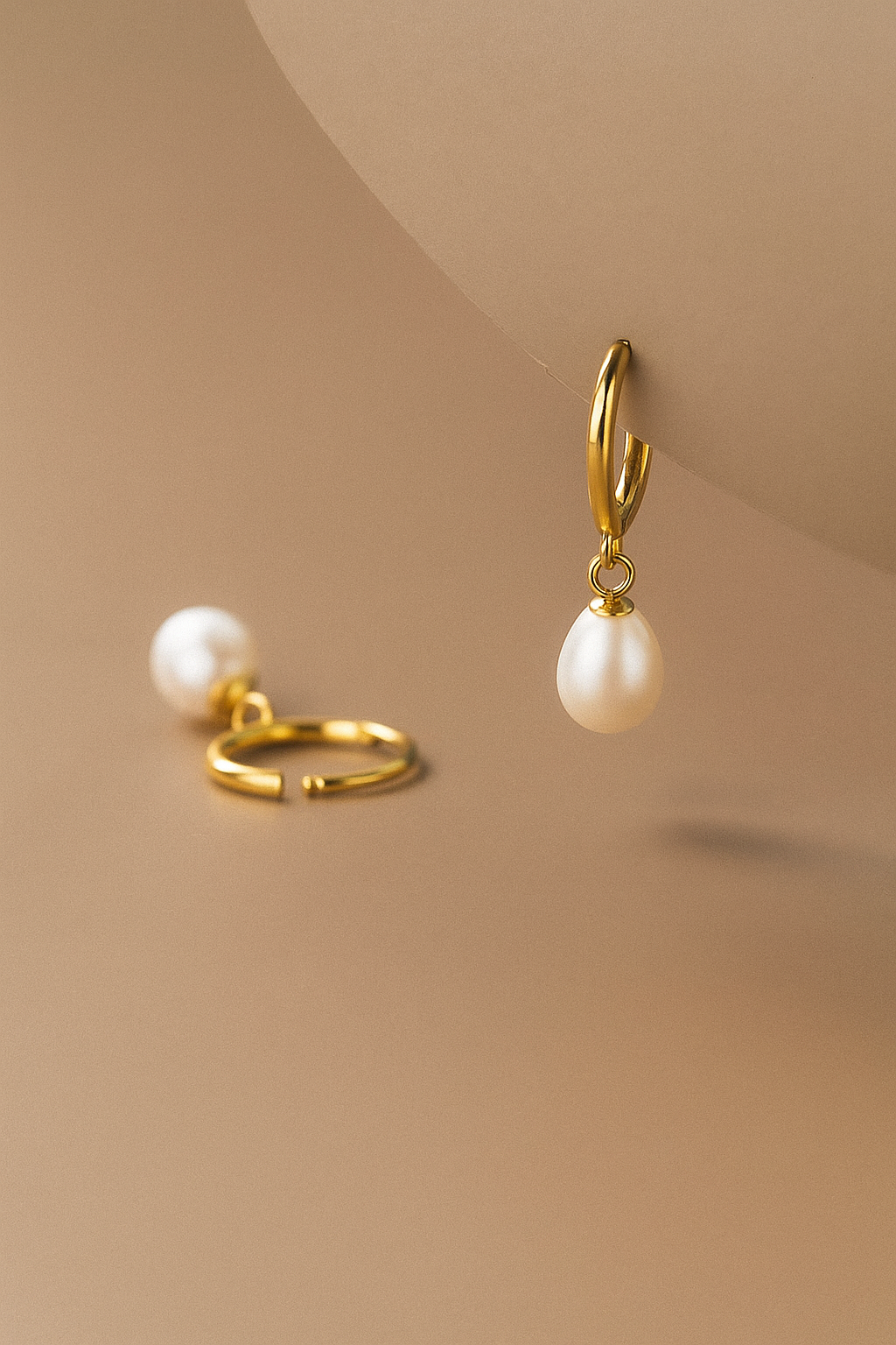 Classic Pearl Drop Earrings