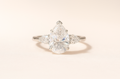 The Regal Teardrop – 2 Carat Pear-Cut Lab Grown Diamond Ring in 14k Gold